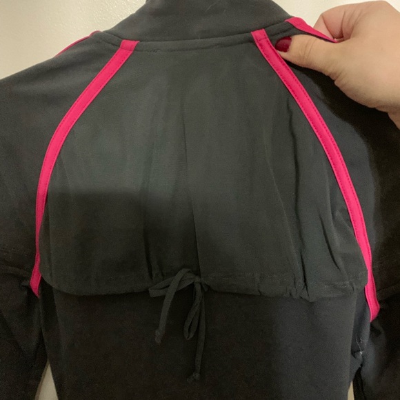 Ph8 workout jacket. - Picture 5 of 6